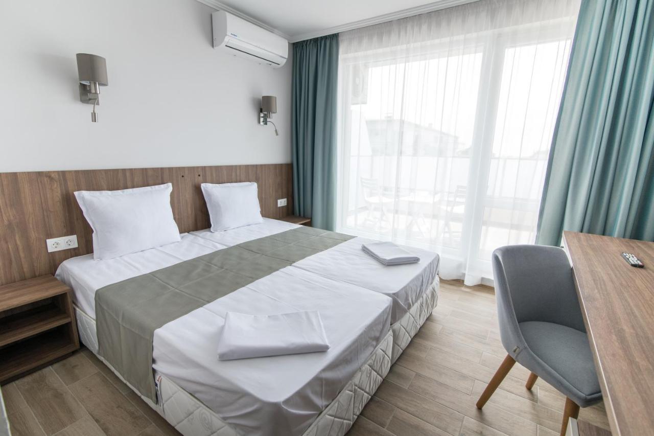 Cinema Hotel Приморско Экстерьер фото