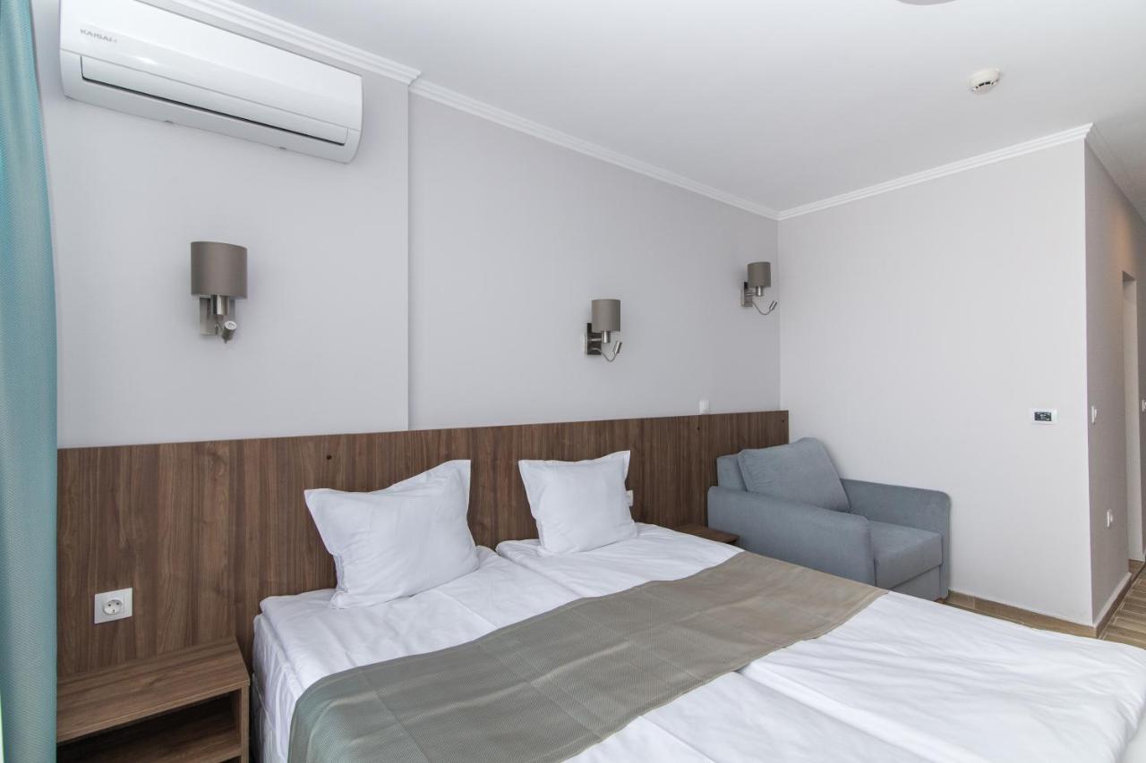 Cinema Hotel Приморско Экстерьер фото