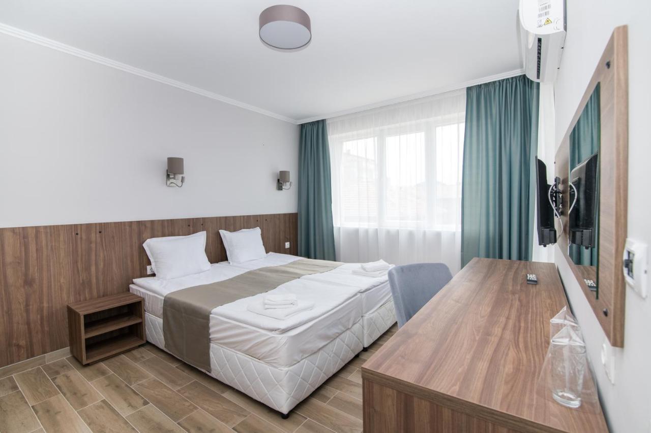 Cinema Hotel Приморско Экстерьер фото