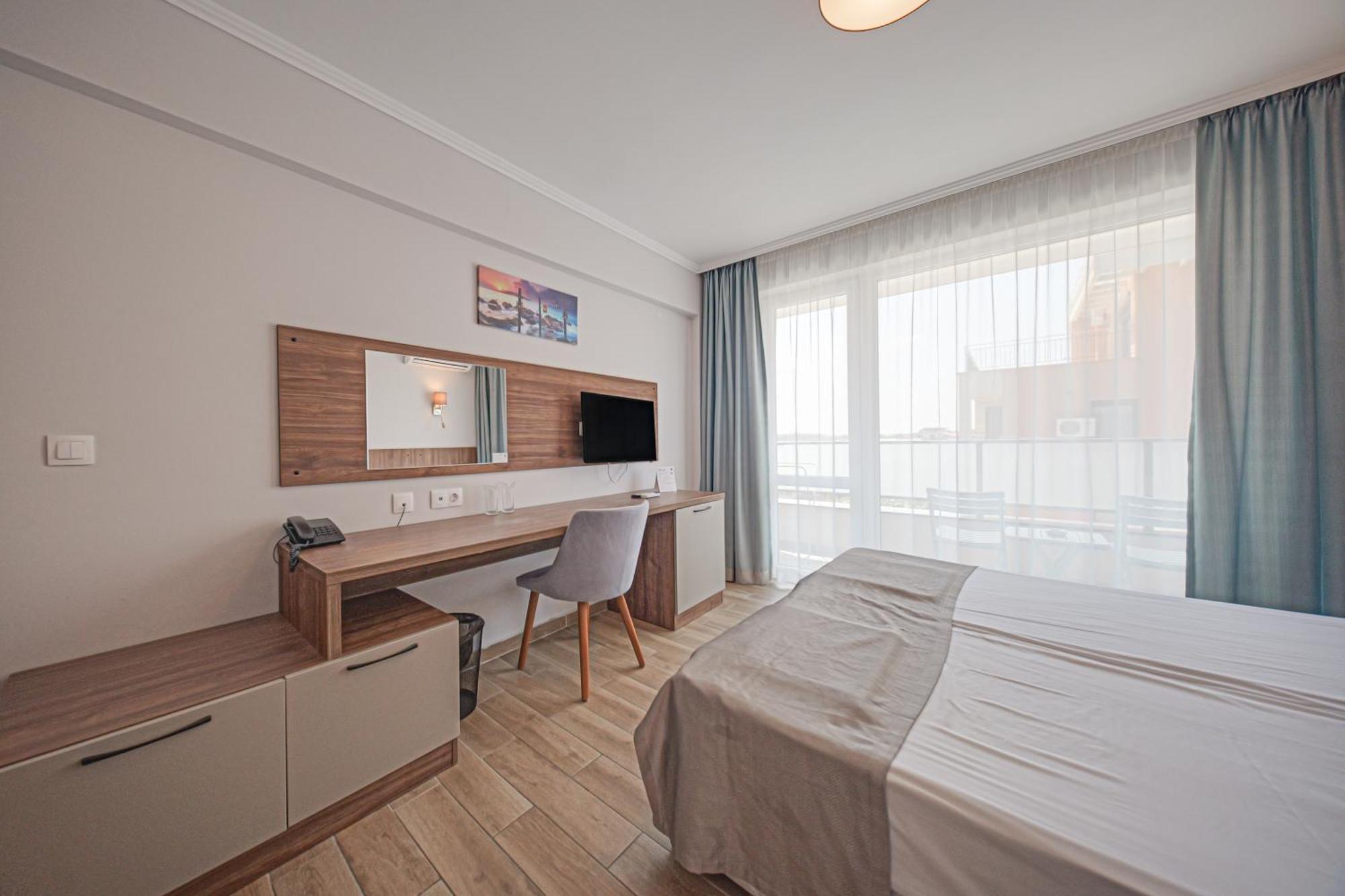 Cinema Hotel Приморско Экстерьер фото
