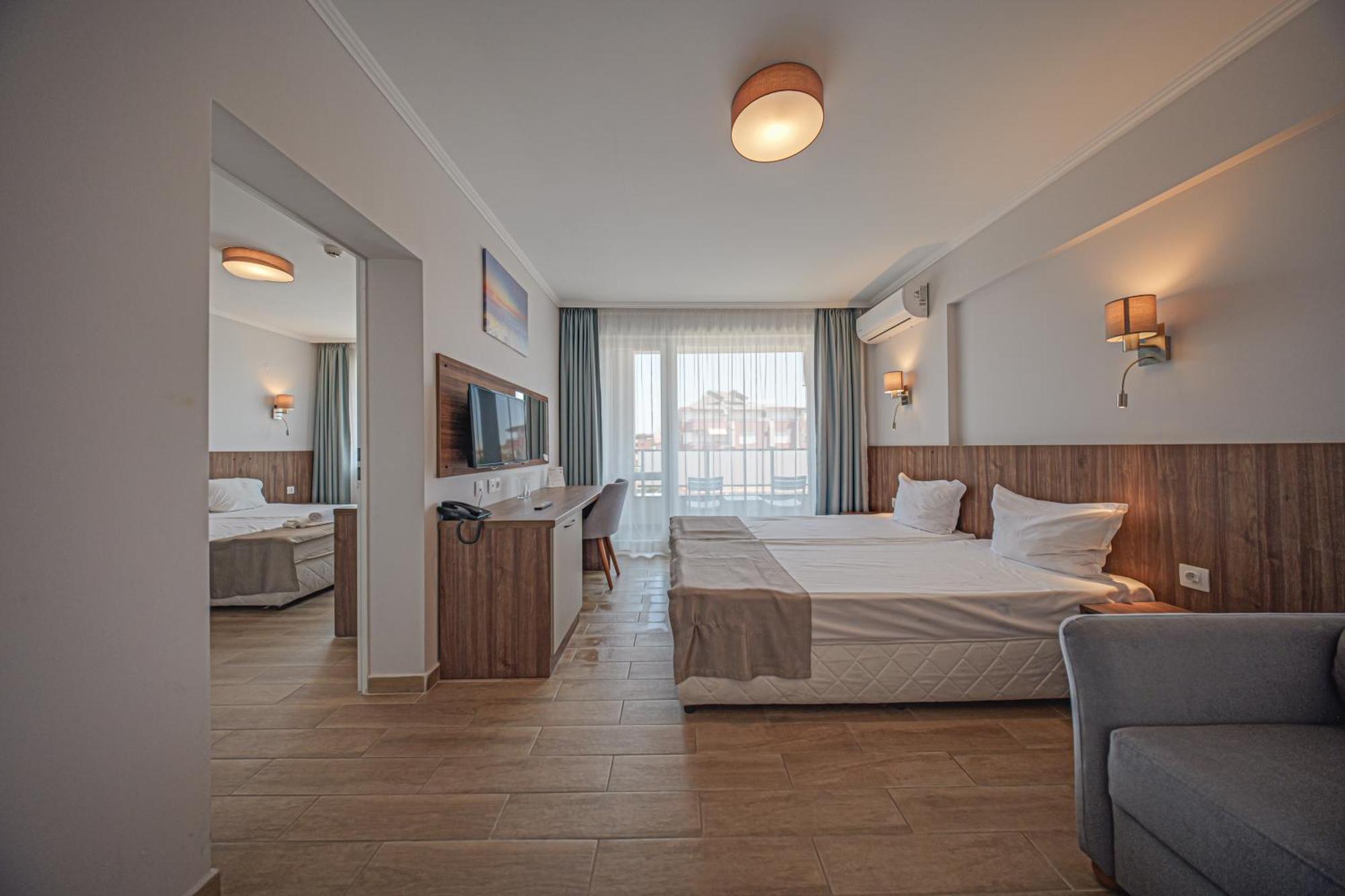 Cinema Hotel Приморско Экстерьер фото